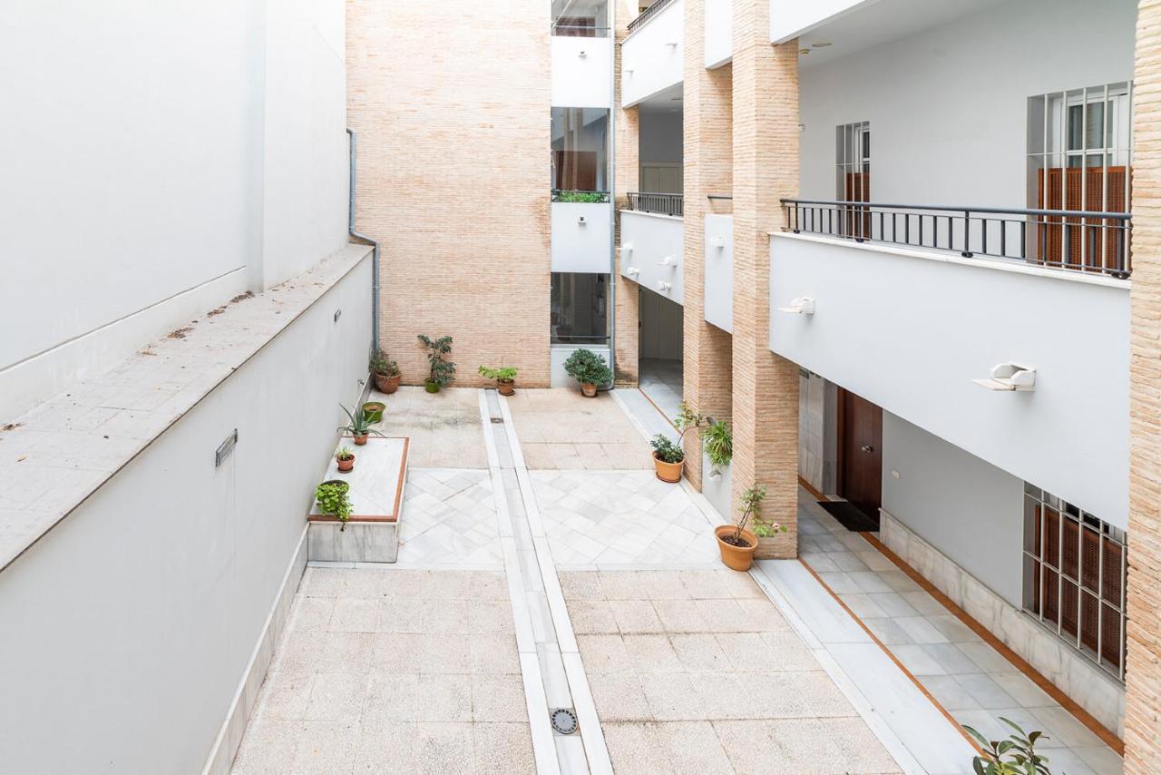 Alohamundi Velarde II Apartman Sevilla Kültér fotó